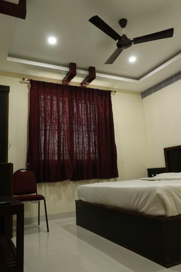 E S Residency Theni Exterior photo