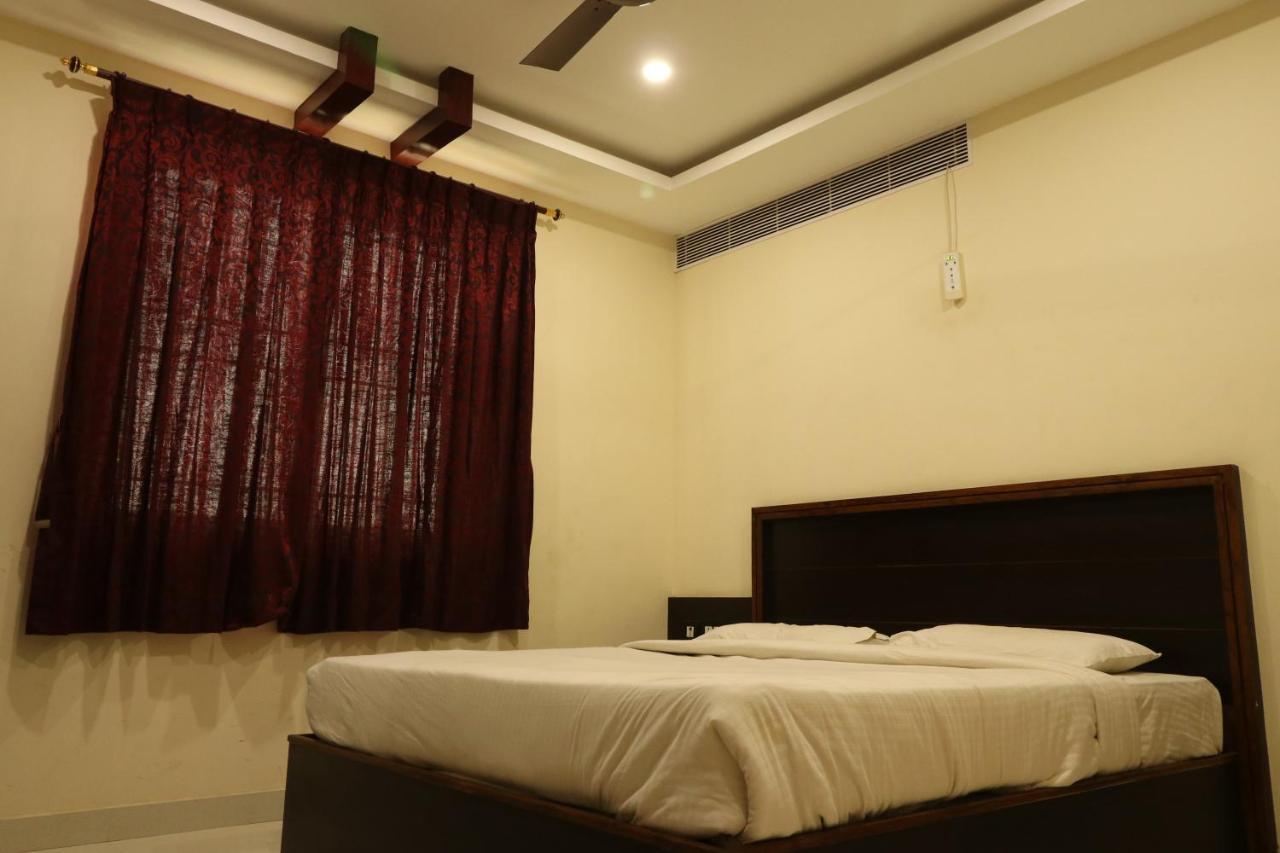 E S Residency Theni Exterior photo