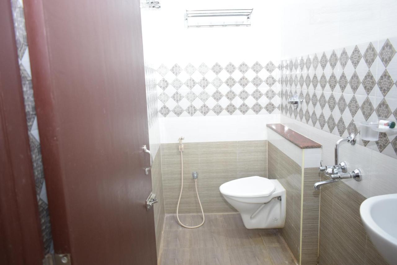 E S Residency Theni Exterior photo